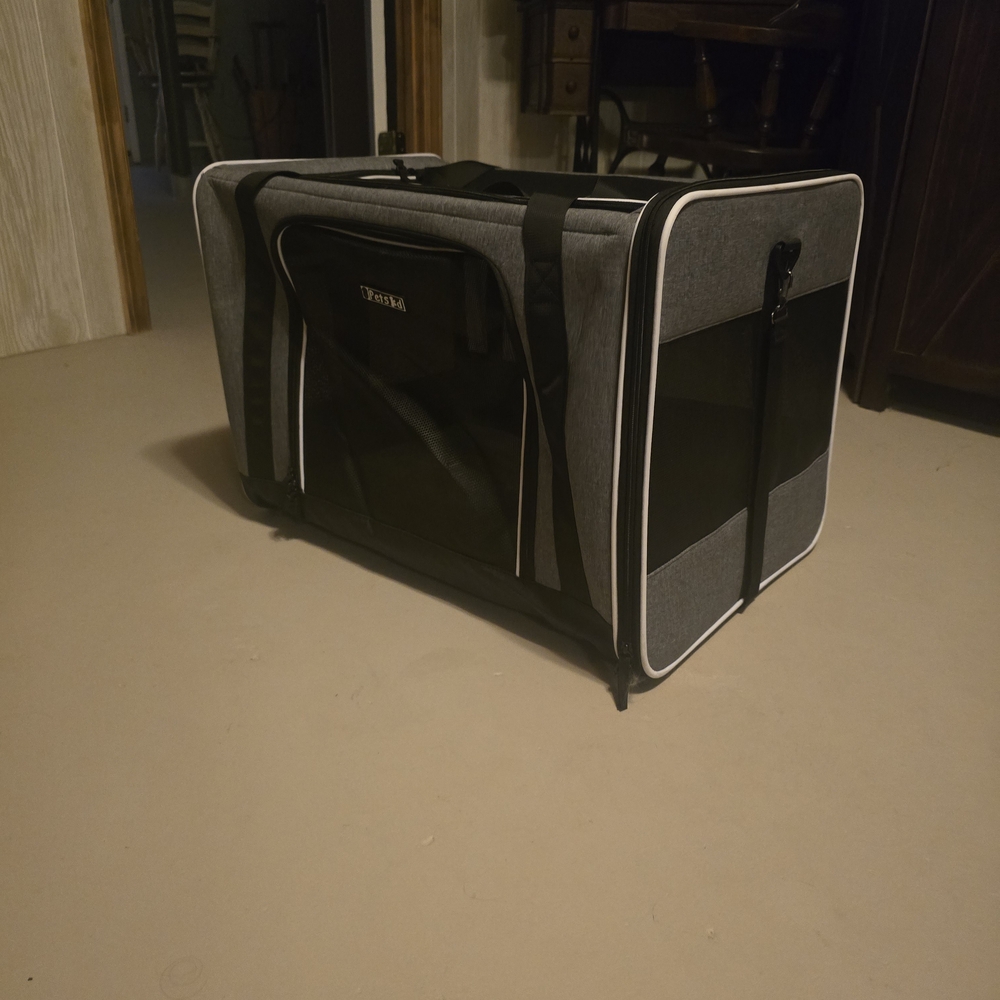 New Foldable Gray and Black Pet CarrierPetskd Extra Large Pet Carrier